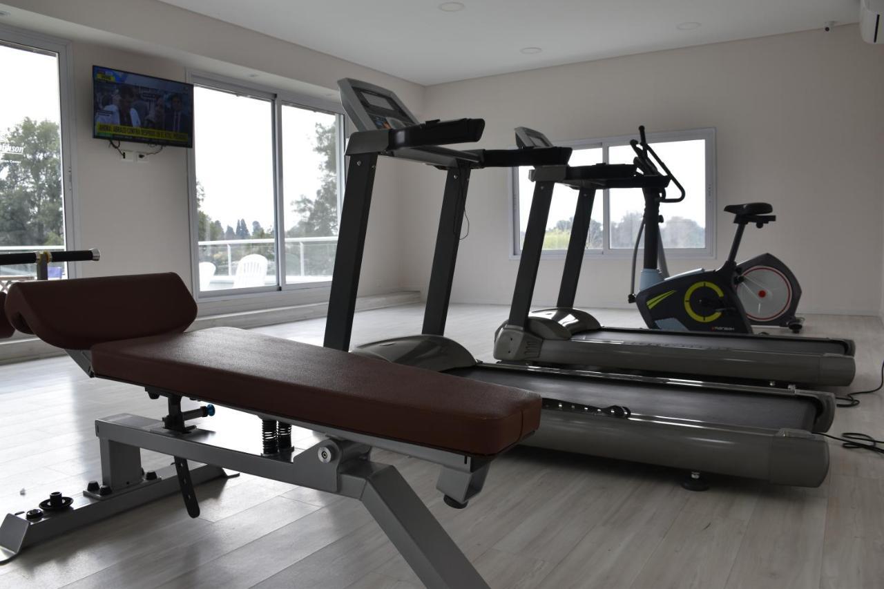 Howard Johnson Pilar Resort Spa & Convention Center Екстериор снимка